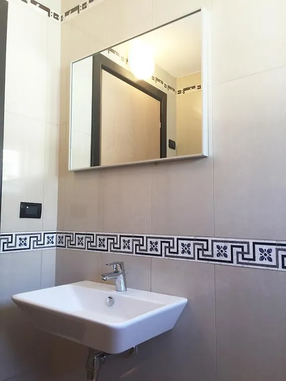 Albi Guest House Vlorë 0*, Avlonya Arnavutluk